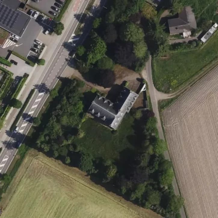 Verlaten Chateau